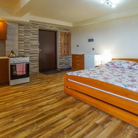 Hostal Wichrowe Wzgórze Krajno Pierwsze Exterior foto